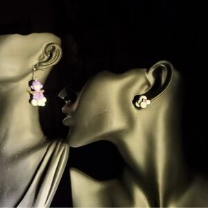 Chic Monkey Drop Earrings in Purple and White